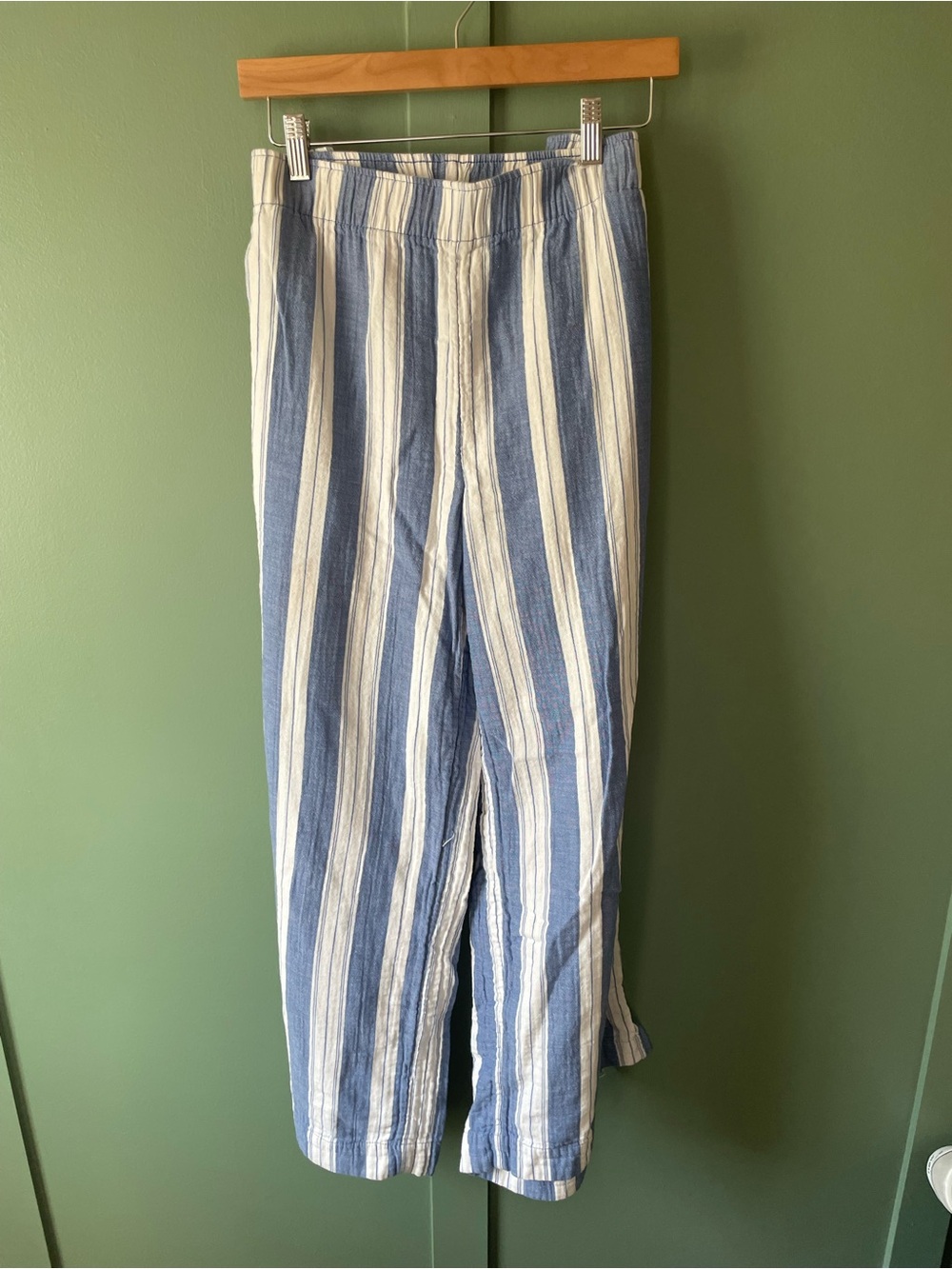Old navy 100% cotton women’s & White Stripe Casual Pants